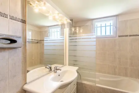 Mazet de Camargue, Maison de vacances confortable avec piscine, jardin, terrasse, étang - Photo 27