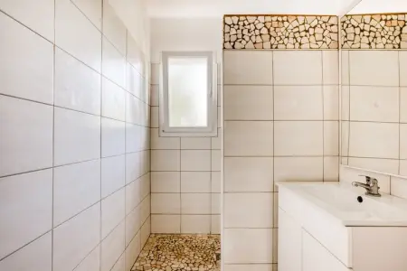 Villa Piscine As Mourels, Villa moderne avec piscine privée à Pouzols-Minervois - Photo 31