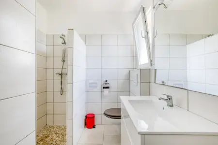 Villa Piscine As Mourels, Villa moderne avec piscine privée à Pouzols-Minervois - Photo 34