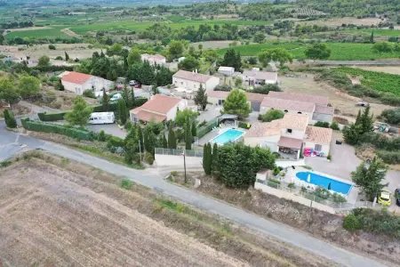 Villa Canissa, Villa spacieuse avec piscine privée entourée de vignes - Photo 6