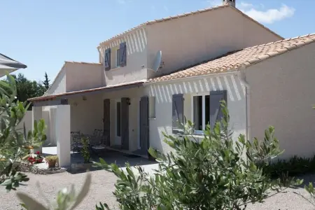 Villa Canissa, Villa spacieuse avec piscine privée entourée de vignes - Photo 8