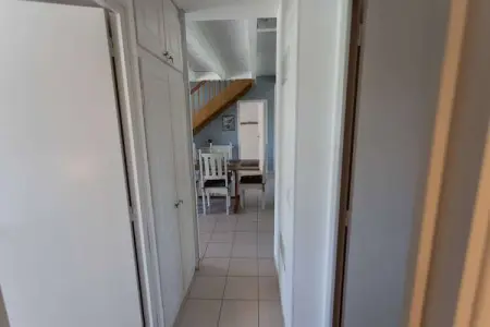 Villa Canissa, Villa spacieuse avec piscine privée entourée de vignes - Photo 9