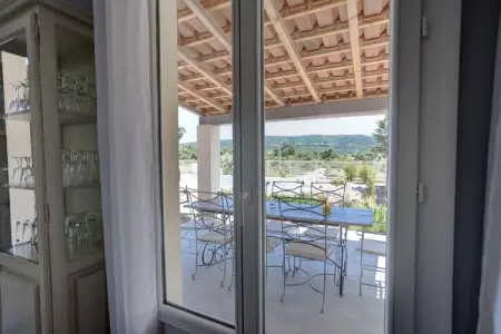 Villa Canissa, Villa spacieuse avec piscine privée entourée de vignes - Photo 24