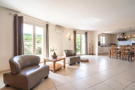 Villa l'Olivier, Villa spacieuse à Pouzols-Minervois avec piscine - Photo 6