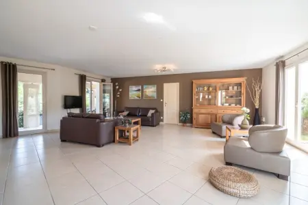 Villa l'Olivier, Villa spacieuse à Pouzols-Minervois avec piscine - Photo 8