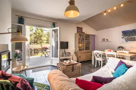 Villa Les Ecureuils, Villa moderne avec piscine privée à Pouzols-Minervois - Photo 4