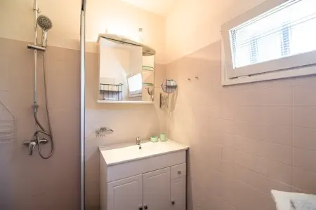 Villa Les Ecureuils, Villa moderne avec piscine privée à Pouzols-Minervois - Photo 18