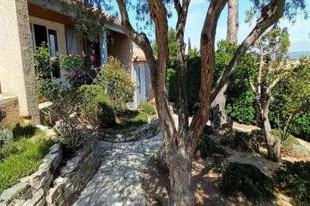 Villa Les Etangs, Villa de vacances avec piscine privée et vue sur le lac - Photo 6