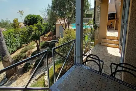 Villa Les Etangs, Villa de vacances avec piscine privée et vue sur le lac - Photo 20