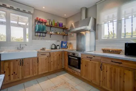 Villa Lézard Bleu, Villa moderne à Camplong avec piscine privée - Photo 4