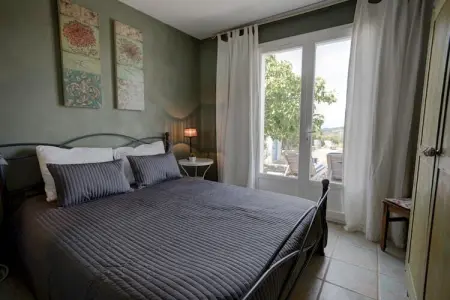 Villa Lézard Bleu, Villa moderne à Camplong avec piscine privée - Photo 5