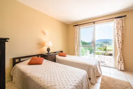 Villa Tranquille, Villa spacieuse avec piscine et jardin privés - Photo 15