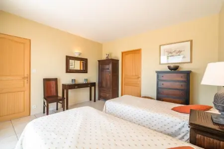 Villa Tranquille, Villa spacieuse avec piscine et jardin privés - Photo 23