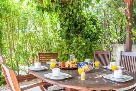 Villa Tranquille, Villa spacieuse avec piscine et jardin privés - Photo 26