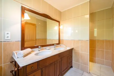 Villa Tranquille, Villa spacieuse avec piscine et jardin privés - Photo 29