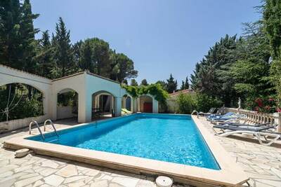 Villa avec piscine privée, Villa 8 personnes à Pouzols Minervois FR-00032-02