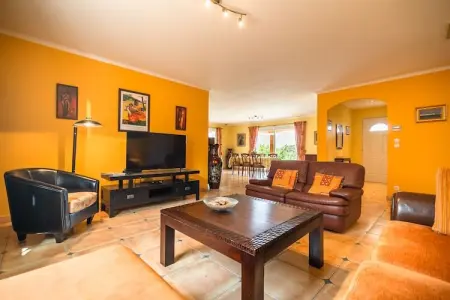 Hélios, Villa confortable à Roquebrun avec piscine - Photo 2