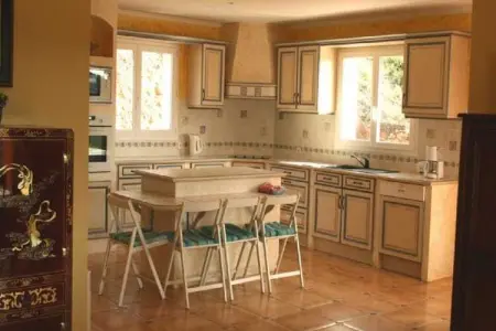 Hélios, Villa confortable à Roquebrun avec piscine - Photo 4