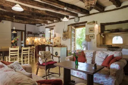 L'Hermite, Maison de vacances spacieuse avec grand jardin à Thenon - Photo 1