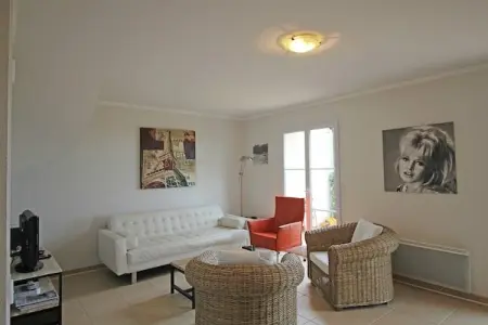 Caroline, Luxueuse maison de vacances avec piscine aux Issambres - Photo 2