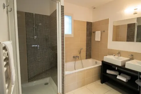 Le Clos Savornin 2, Villa provençale de luxe, vue sur les environs du Lubéron - Photo 10