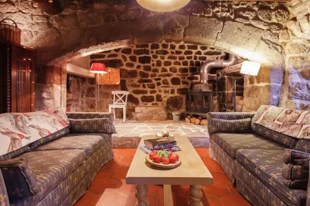 Maison de vacance - Cros-de-Géorand, Charmante longère avec piscine à Cros-de-Géorand - Photo 8