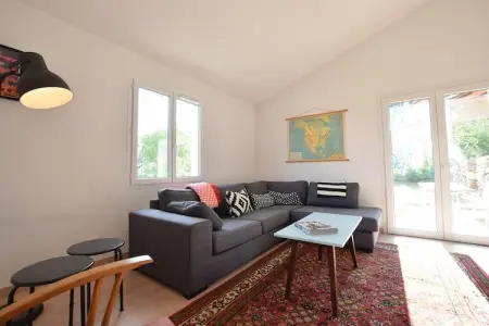 Villa Joyeuse 22, Jolie maison de vacances, terrasse à Joyeuse, sud France - Photo 2