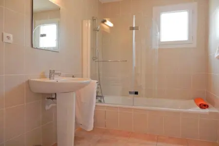 Villa Joyeuse 22, Jolie maison de vacances, terrasse à Joyeuse, sud France - Photo 21