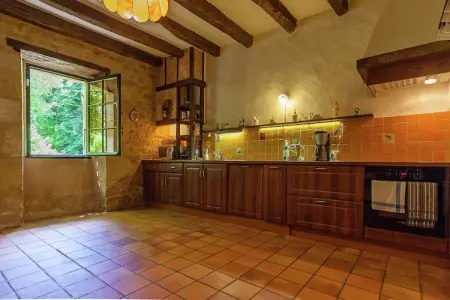 Les Raneaux 6P, Grande ferme à Nantheuil, France, avec jardin privé - Photo 4