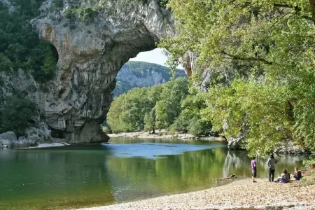 Villa Chassiers petit, Maison de vacances paisible à Chassiers avec piscine - Photo 38
