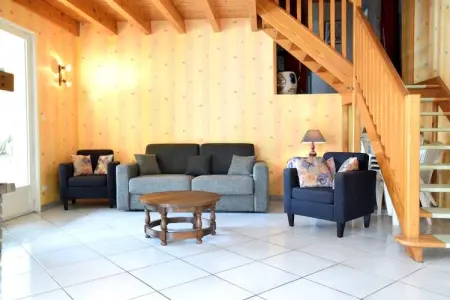 Villa - Sampzon, Maison de vacances paisible à Sampzon avec piscine - Photo 9