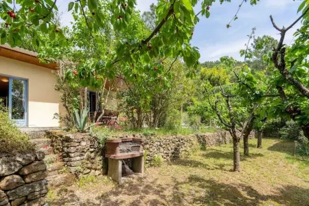 Les Lavandes, Maison de vacances agréable avec piscine privée aux Salelles - Photo 7
