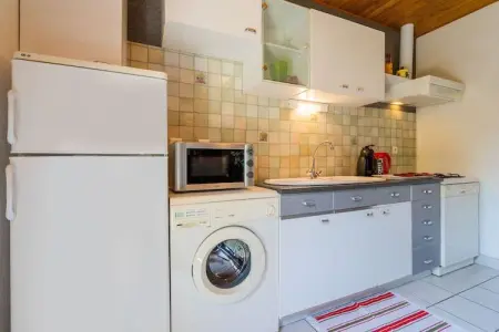 Les Lavandes, Maison de vacances agréable avec piscine privée aux Salelles - Photo 12