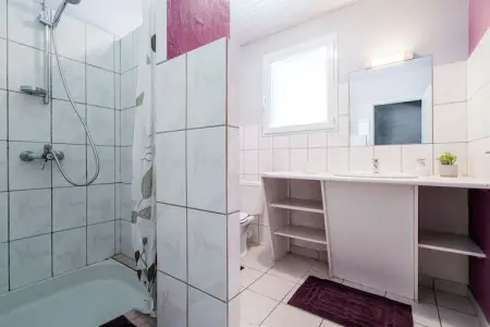 Les Lavandes, Maison de vacances agréable avec piscine privée aux Salelles - Photo 28