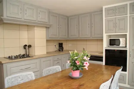 Villa - Les Vans 8pers, Maison de vacances spacieuse avec piscine aux Vans - Photo 10