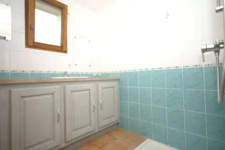 Villa - Les Vans 5pers, Maison de vacances spacieuse avec piscine aux Vans - Photo 16