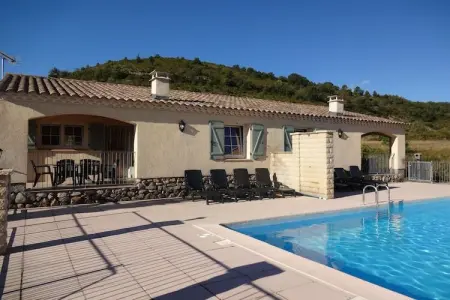 Villa Chassagnes, Maison de vacances paisible aux Vans, Ardèche avec piscine - Photo 4