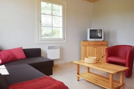 Villa Chassagnes, Maison de vacances paisible aux Vans, Ardèche avec piscine - Photo 10