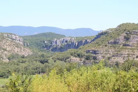 Villa Chassagnes, Maison de vacances paisible aux Vans, Ardèche avec piscine - Photo 30