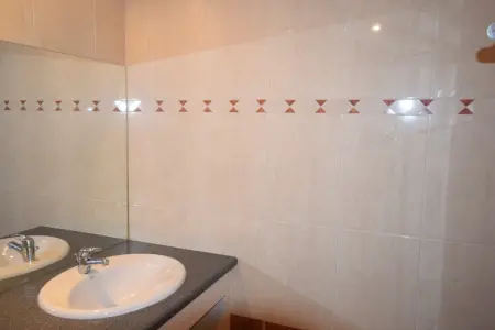 Villa Chassagnes, Maison de vacances tranquille aux Vans, Ardèche avec piscine - Photo 17