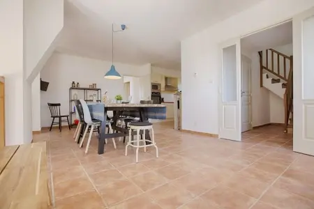 Villa Joyeuse 27, Villa spacieuse à Joyeuse avec piscine - Photo 8