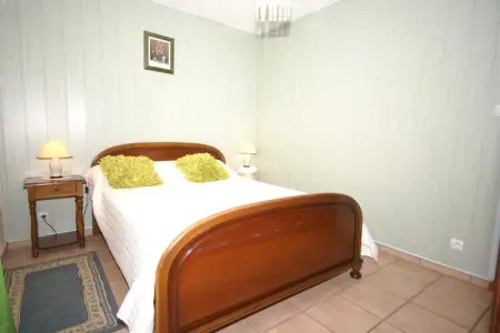 Gite - SAINT PONS, Belle maison de vacances à Saint-Pons près de la forêt - Photo 2