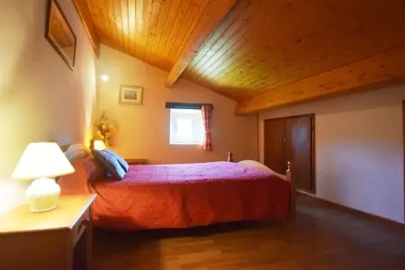 Gite - SAINT PONS, Belle maison de vacances à Saint-Pons près de la forêt - Photo 14