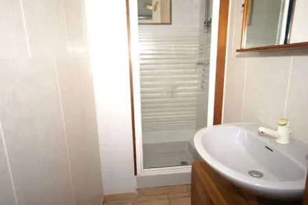 Gite - SAINT PONS, Belle maison de vacances à Saint-Pons près de la forêt - Photo 17