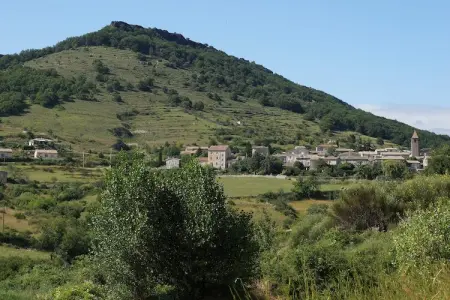 Gite - SAINT PONS, Belle maison de vacances à Saint-Pons près de la forêt - Photo 21