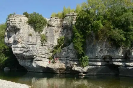 Gite - SAINT PONS, Belle maison de vacances à Saint-Pons près de la forêt - Photo 22