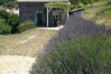 Gite - SAINT PONS, Belle maison de vacances à Saint-Pons près de la forêt - Photo 38