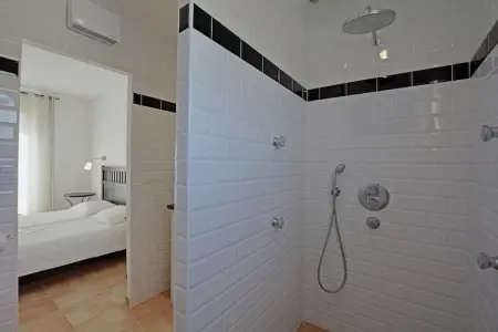 Escales, Villa de luxe à Escales avec piscine - Photo 21