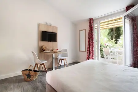 Le village Camarguais Les Gardians 1, Studio moderne et climatisé dans un domaine calme et naturel - Photo 9