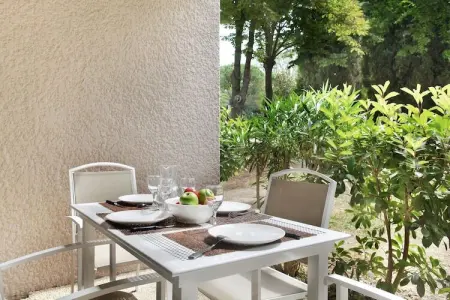 Le village Camarguais Les Gardians 3, Studio moderne et climatisé dans un domaine calme et naturel - Photo 10